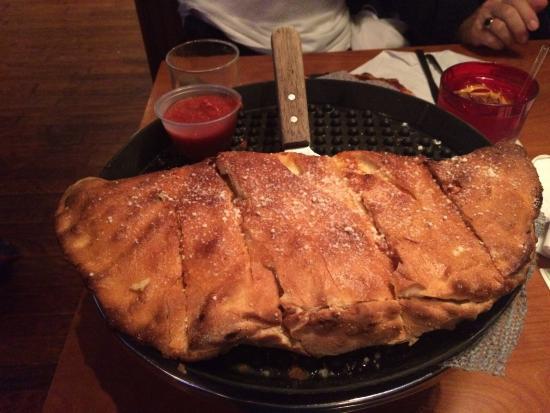 Burgh's Pizza & Wing Pub